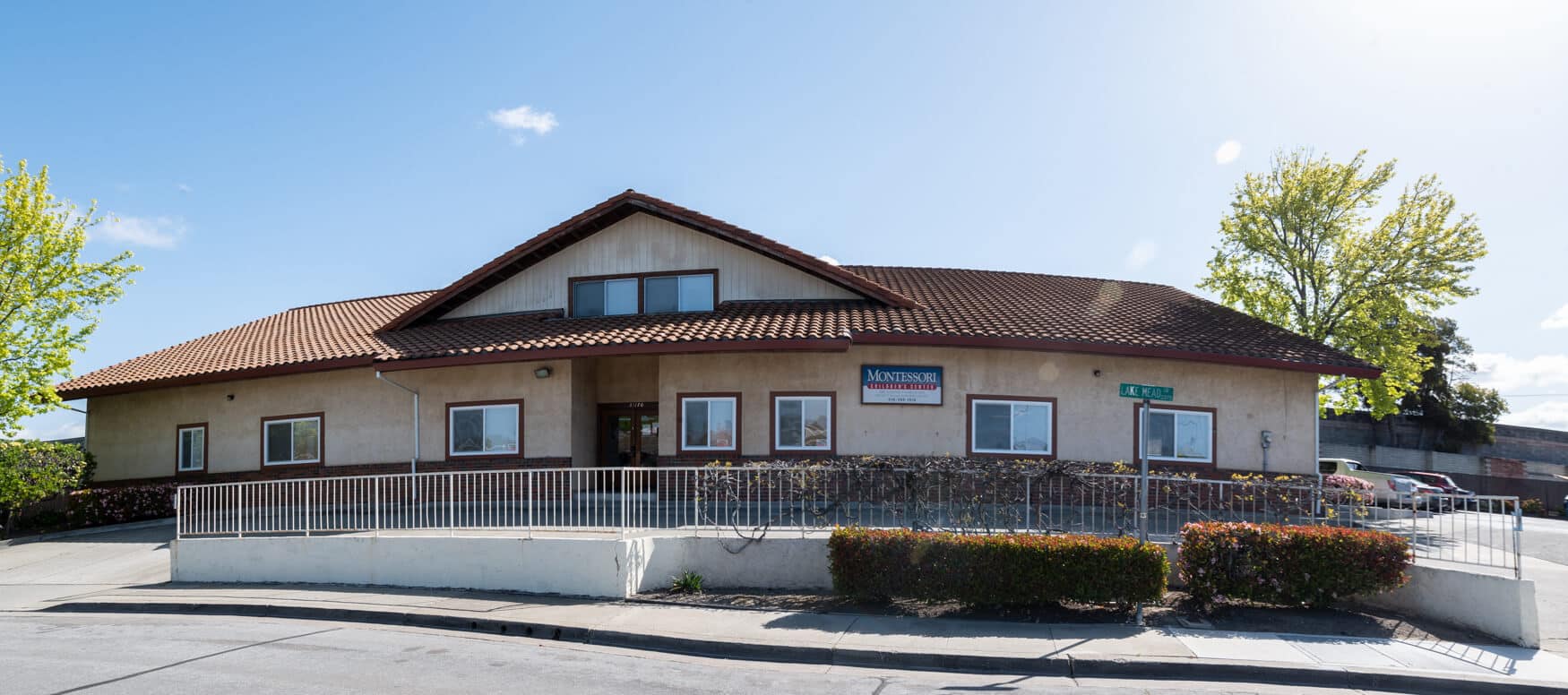 Montessori-Children's-Center-building-in-North-Fremont